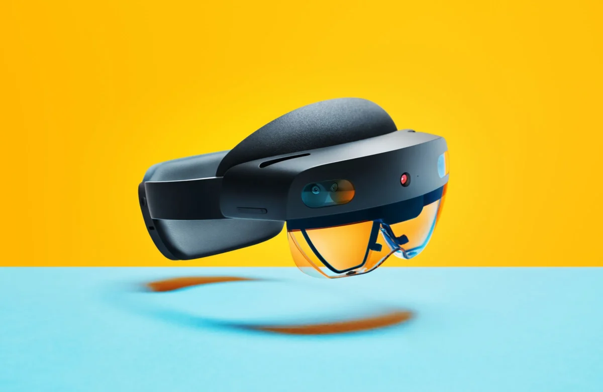 Microsoft HoloLens 2 - Image 1
