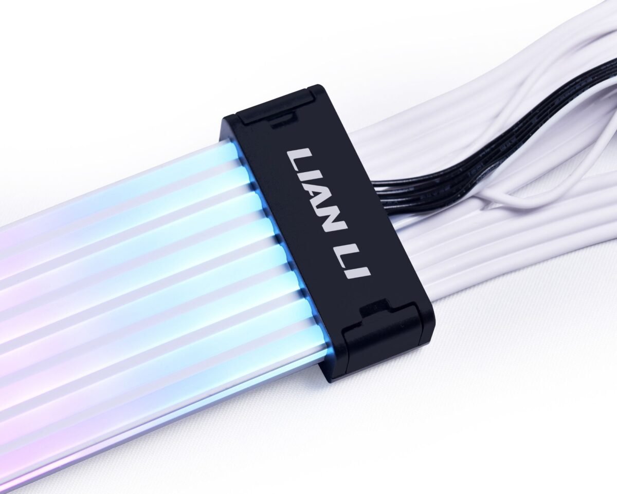 Cabo Lian Li Strimer Plus V2 12VHPWR 3x8-Pin para 12+4-Pin - Image 6
