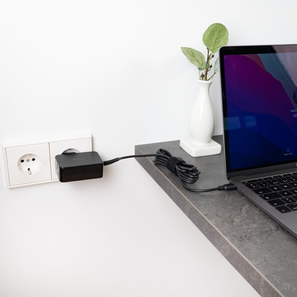 Carregador para Portátil Tooq GAN USB-C PD 65W Preto - Image 4