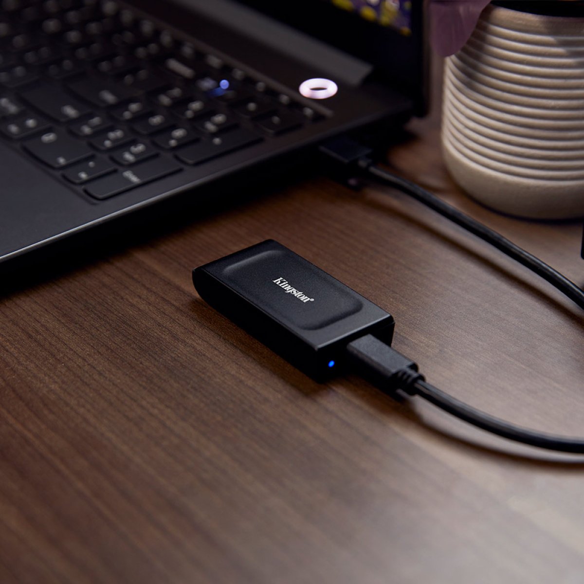 Disco SSD Externo Kingston XS1000 1TB USB 3.2 - Image 4